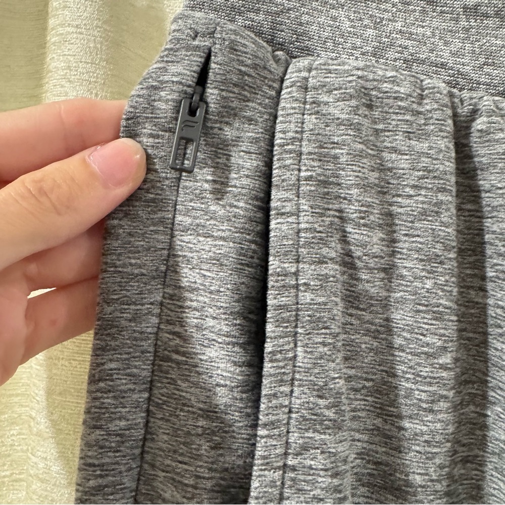 Fabletics Joggers - Picture 4 of 12